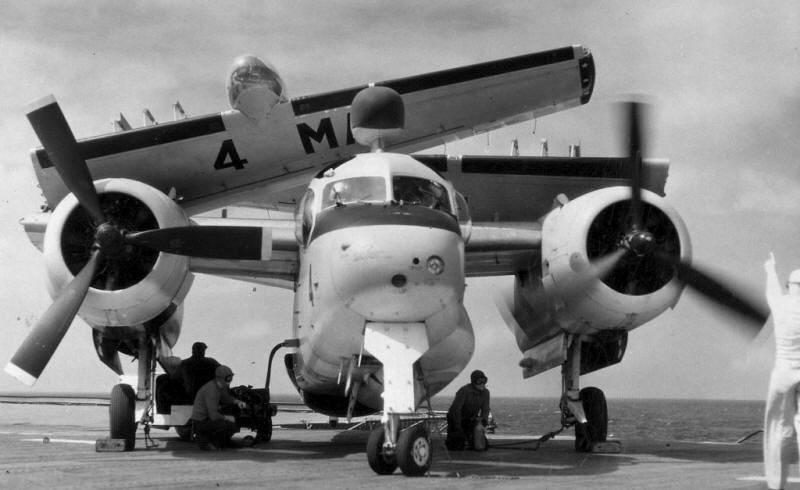 S2F-1_of_VS-27_on_USS_Tarawa_CVS-40_c1959.jpg